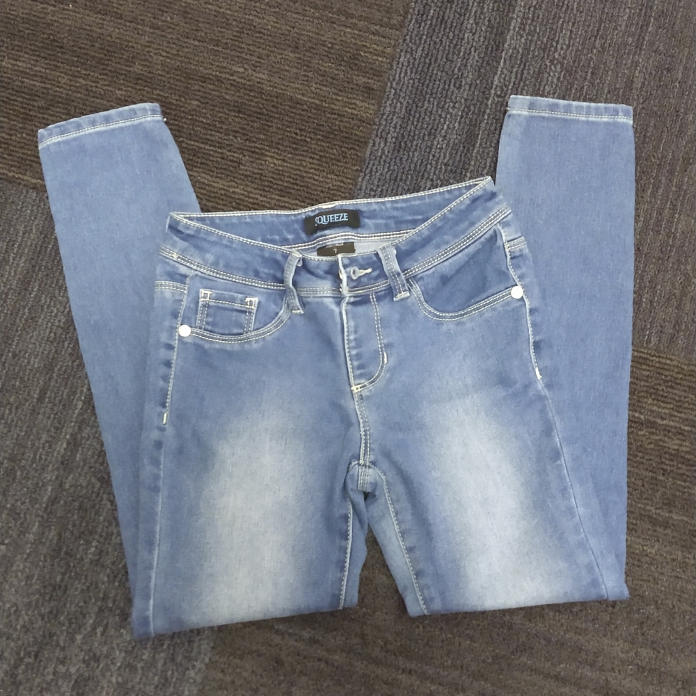 🏡 Sqeeze Girls Skinny Jeans